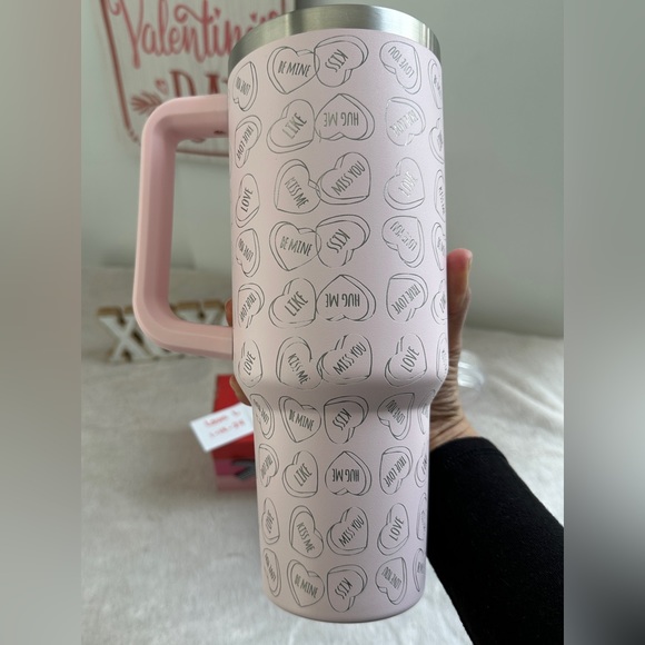💕Engraved Petal OG 40oz Valentine's Day Stanley💕 - Picture 11 of 14